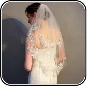 2 tier Lace Wedding Veils for Brides Short Waist Length Bridal Veil With Comb for Brides