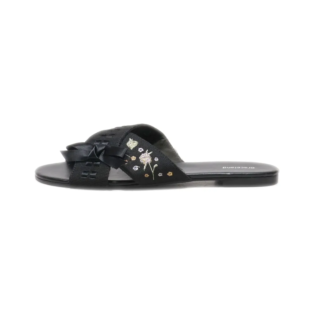 Graceland Flat Sandals Fabric Black Colour For Women